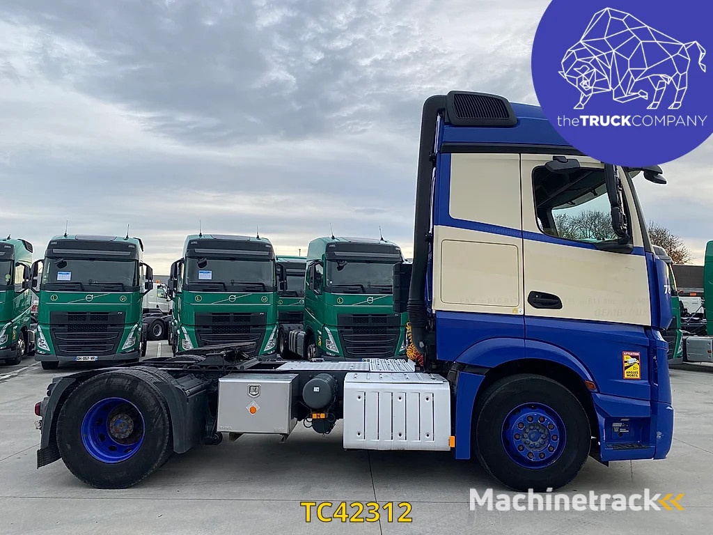 Mercedes-Benz Actros 1845