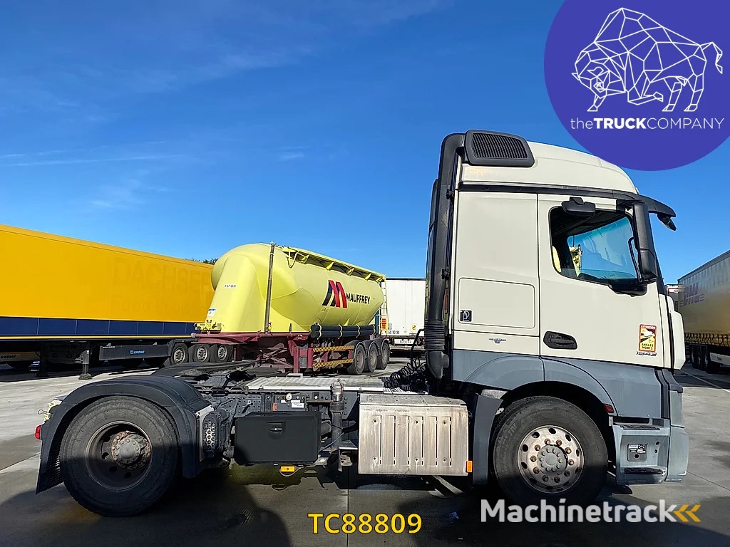 Mercedes-Benz Actros 1843