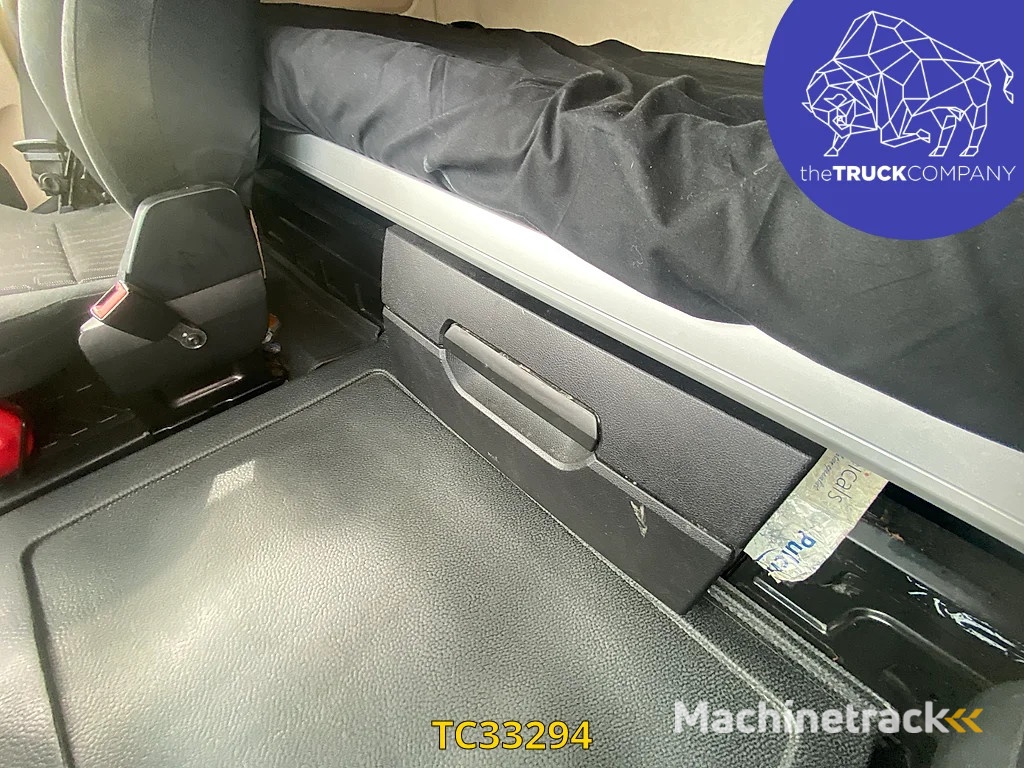 Mercedes-Benz Actros 1843