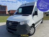 Minituur van Mercedes-Benz E-SPRINTER L2H2 41kWh