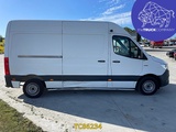 Minituur van Mercedes-Benz E-SPRINTER L2H2 41kWh