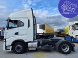 Minituur van Iveco S-WAY 480