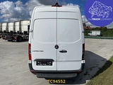Minituur van Mercedes-Benz E-SPRINTER L2H2 41 kWh