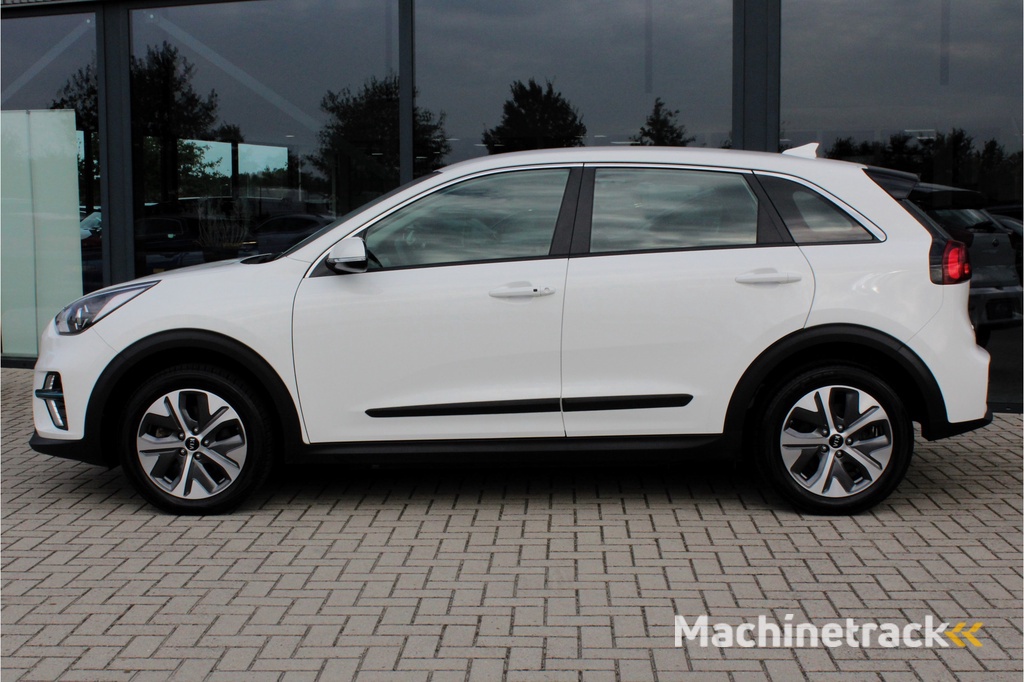 Kia e-Niro DynamicLine 64 kWh 3 FASE AD. CRUISE CARPLAY VOORVERWARMING