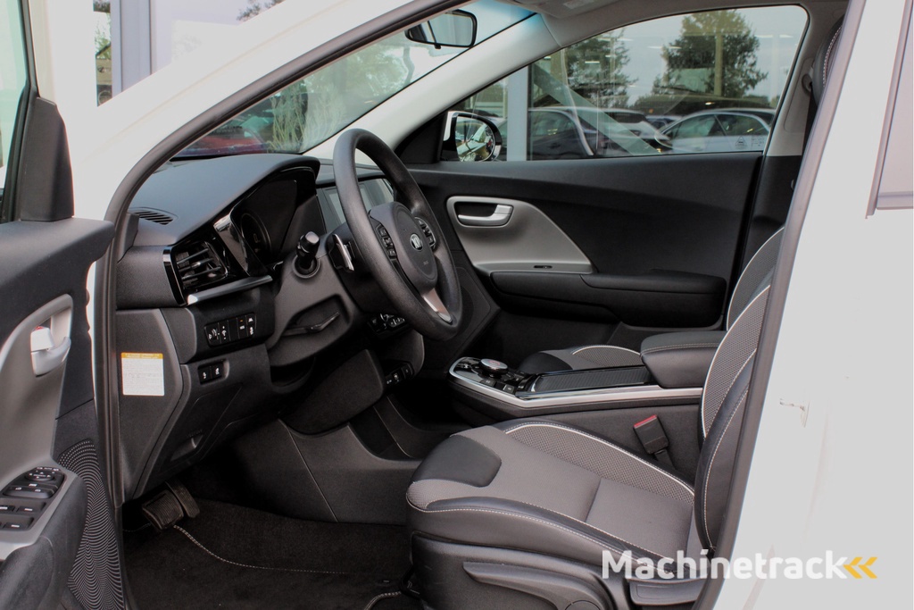 Kia e-Niro DynamicLine 64 kWh 3 FASE AD. CRUISE CARPLAY VOORVERWARMING