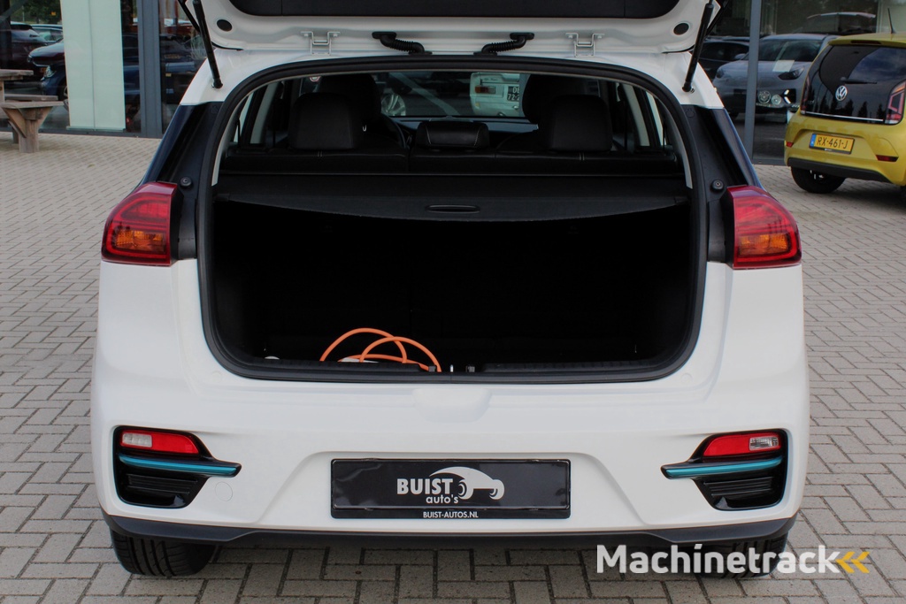 Kia e-Niro DynamicLine 64 kWh 3 FASE AD. CRUISE CARPLAY VOORVERWARMING