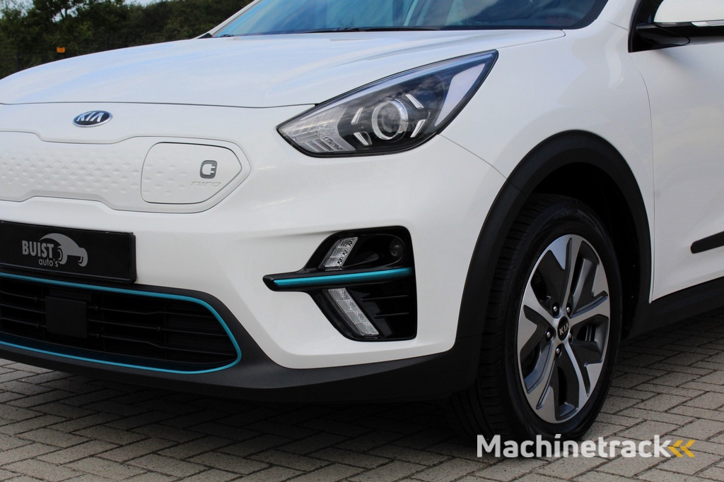 Kia e-Niro DynamicLine 64 kWh 3 FASE AD. CRUISE CARPLAY VOORVERWARMING