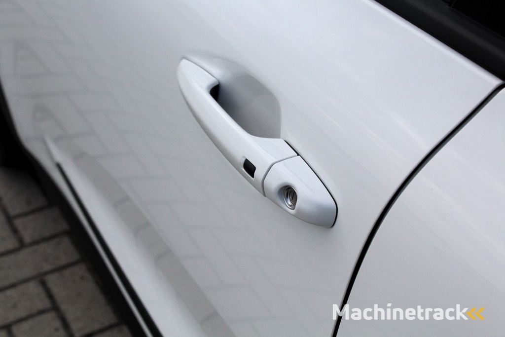 Kia e-Niro DynamicLine 64 kWh 3 FASE AD. CRUISE CARPLAY VOORVERWARMING