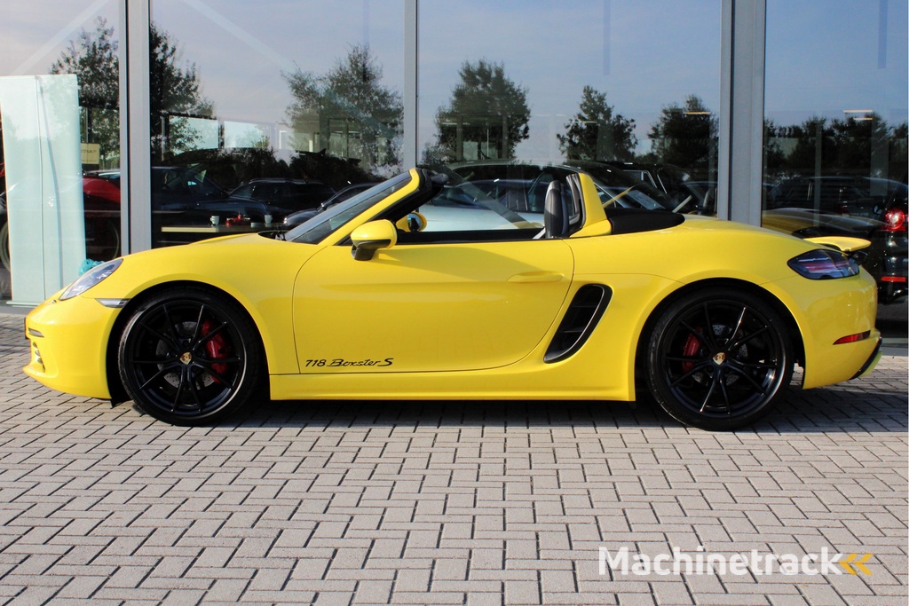Porsche 718 Boxster S 2.5 RACING YELLOW! SPORT CHRONO 20" PDLS