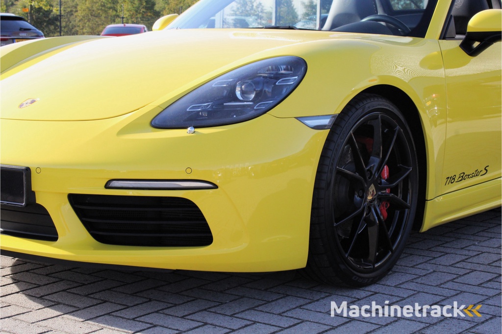 Porsche 718 Boxster S 2.5 RACING YELLOW! SPORT CHRONO 20" PDLS