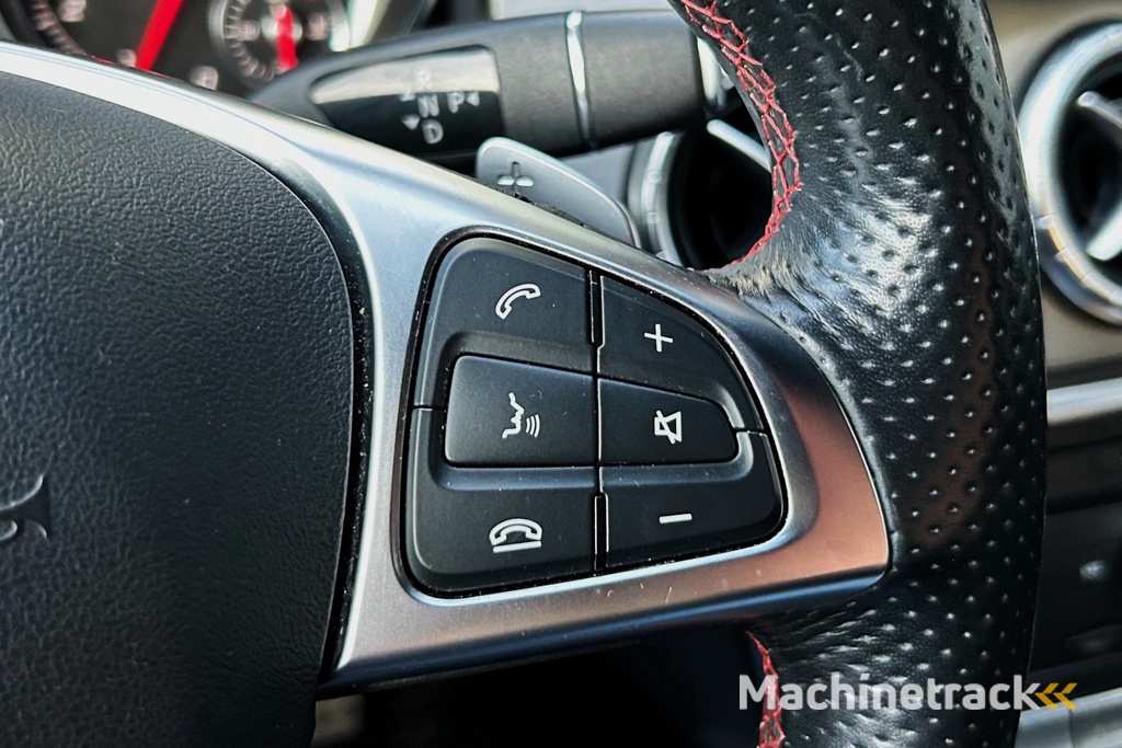 Mercedes-Benz CLA-klasse Shooting Brake 180 Business Solution AMG 99882KM! 18" LED TREKHAAK CAMERA