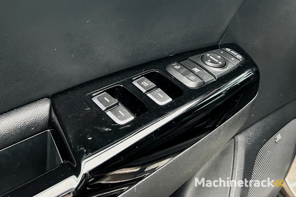 Kia Sportage 1.6 T-GDI 4WD GT-Line PlusLine BOMVOL! 92662KM! 2e eig.!