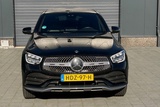 Minituur van Mercedes-Benz GLC-klasse Coupé 300e 4MATIC Business Solution AMG SCHUIFDAK CARPLAY LEER KEYLESS 360 CAMERA