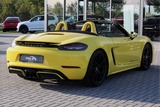 Minituur van Porsche 718 Boxster S 2.5 RACING YELLOW! SPORT CHRONO 20" PDLS
