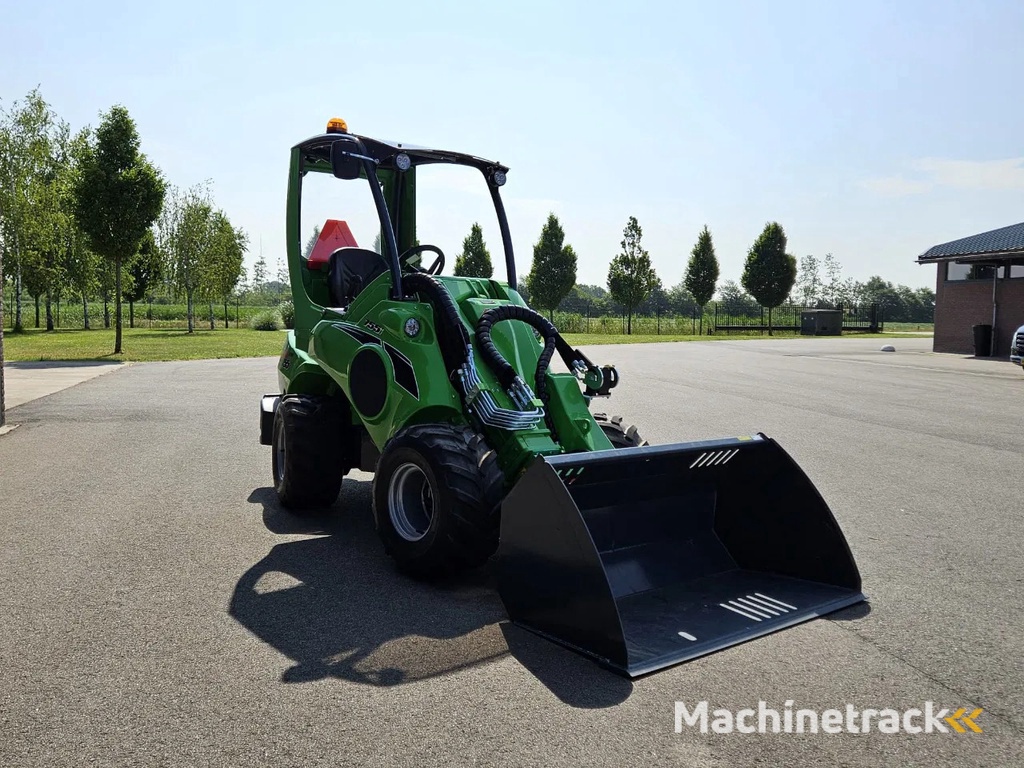 Avant 755i TDL+ Mini-shovel