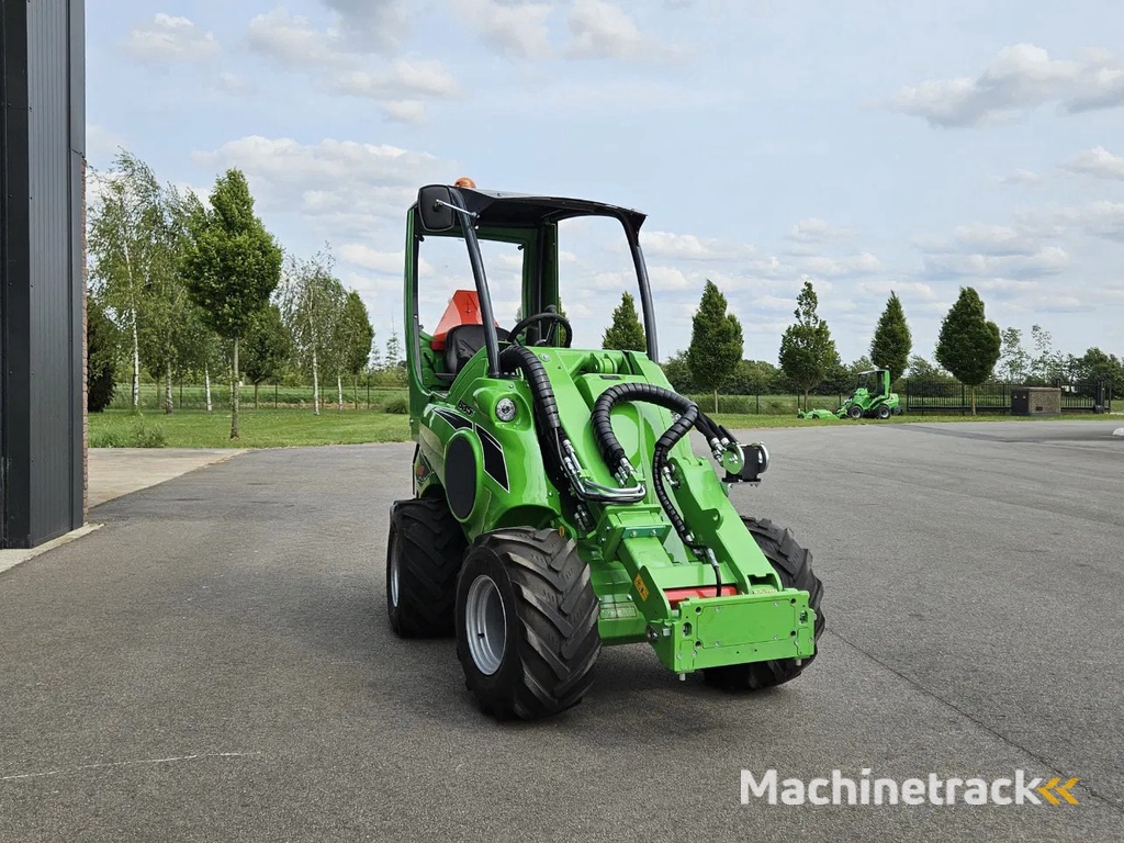 Avant 635i Rental mini-shovel