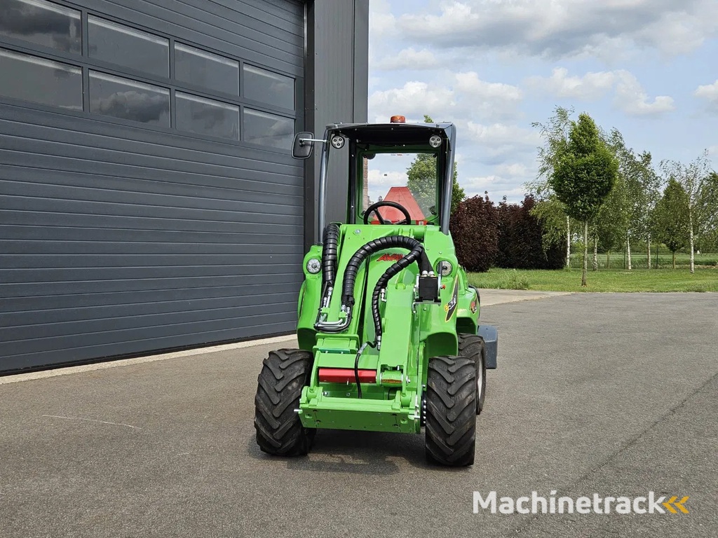 Avant E527 TDL+ mini-shovel