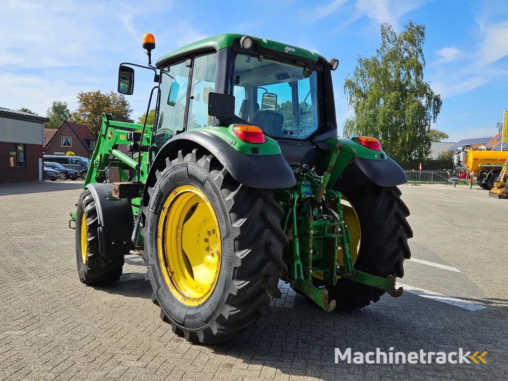 John Deere met 631 voorlader 6230