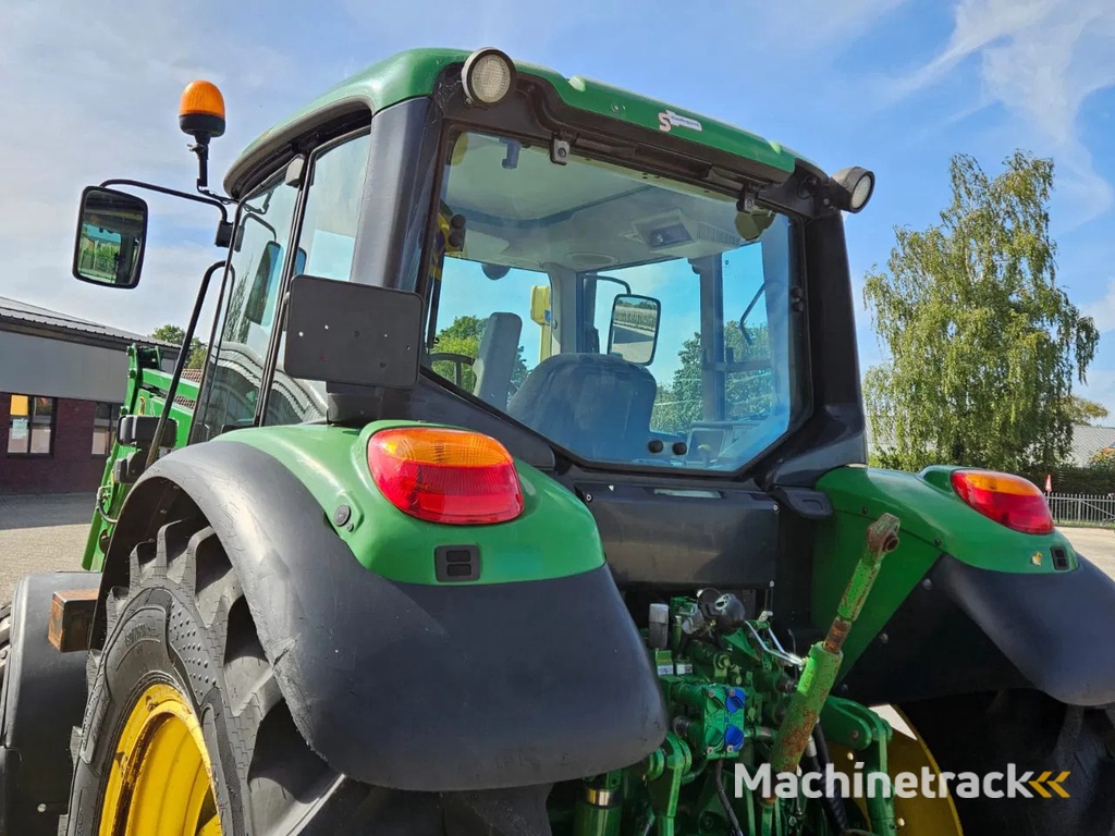 John Deere met 631 voorlader 6230
