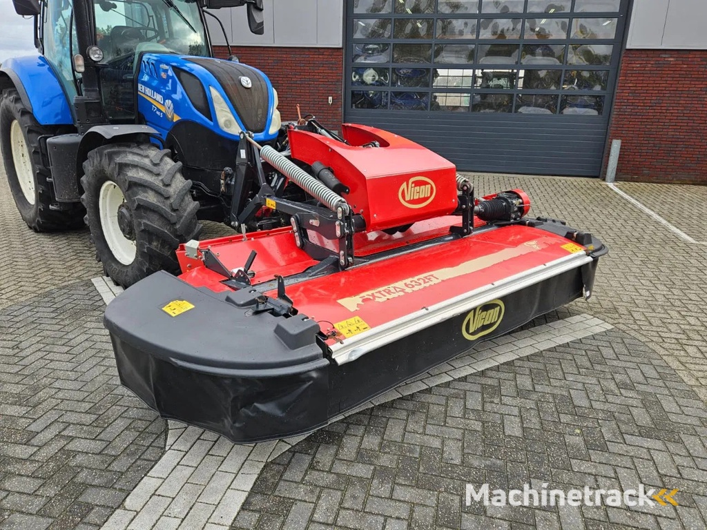 Vicon Extra 632FT front schijvenmaaier met kneuzer
