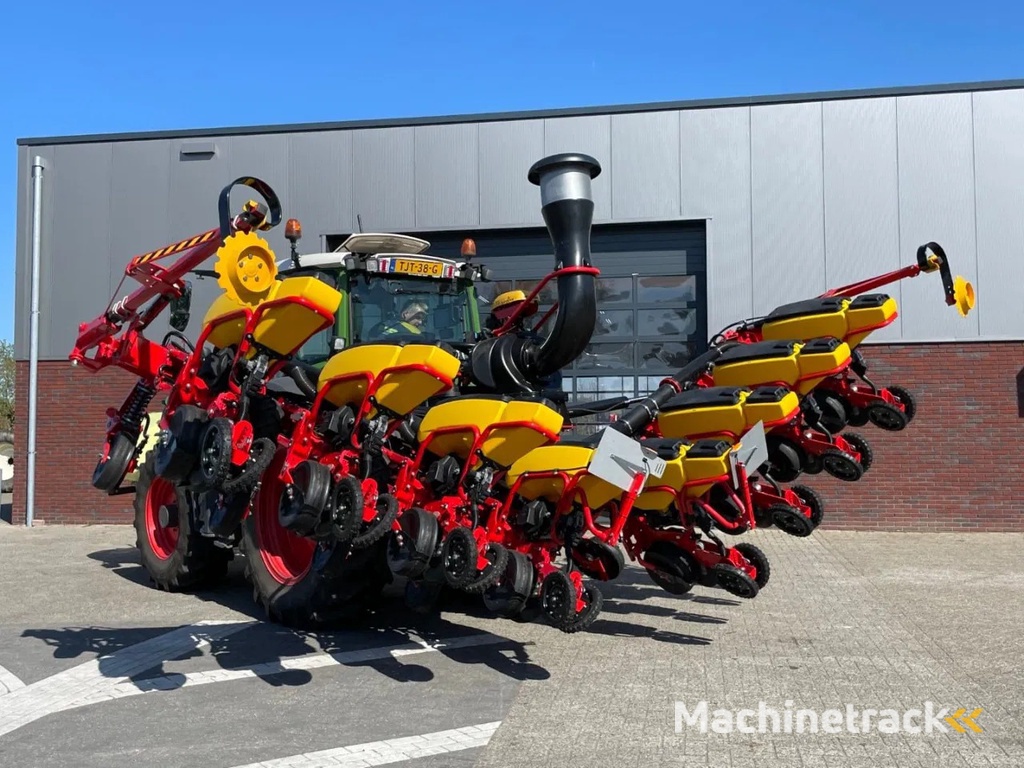 Väderstad Tempo V 8