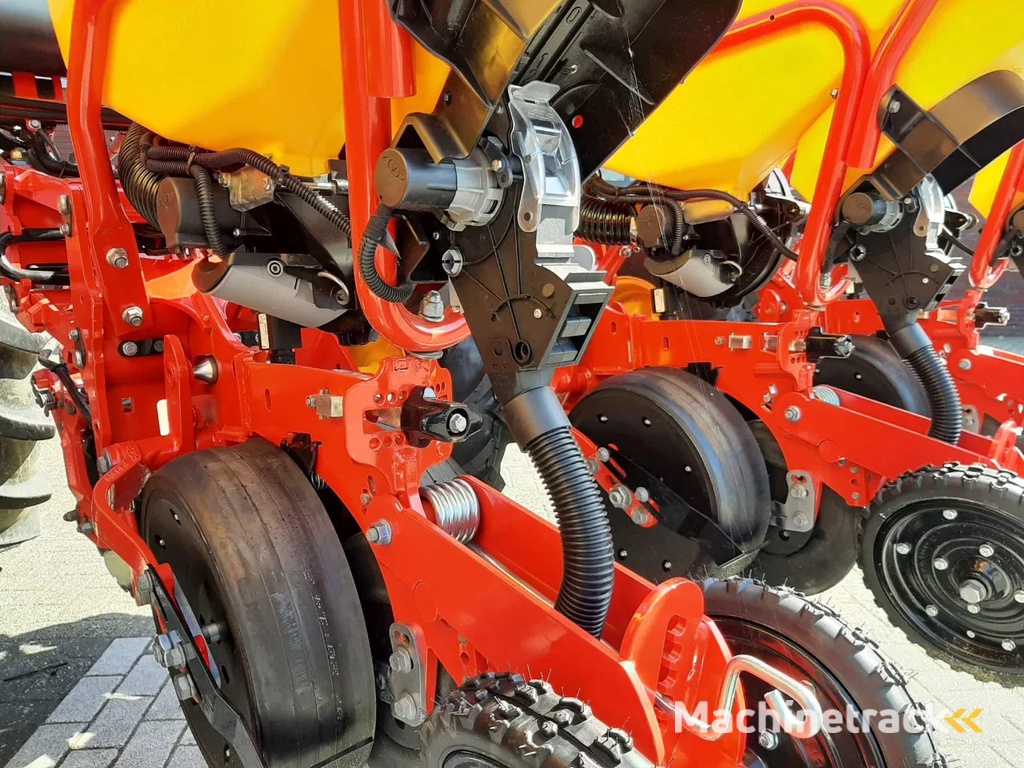 Väderstad Tempo V 8