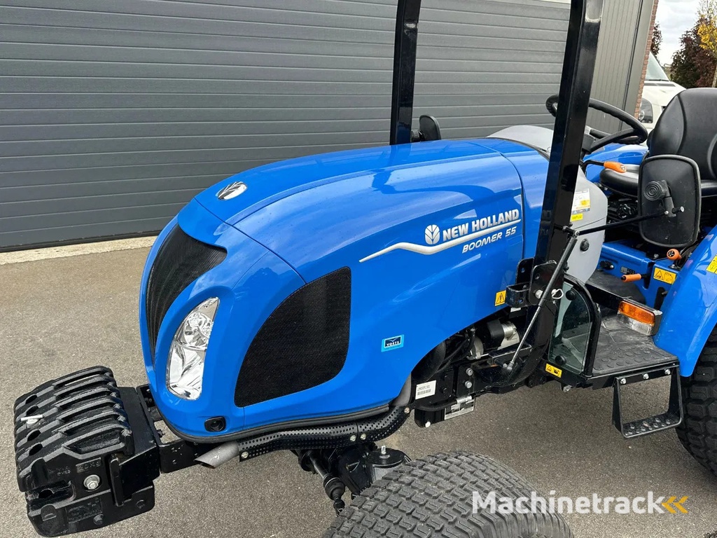 New Holland Boomer 55