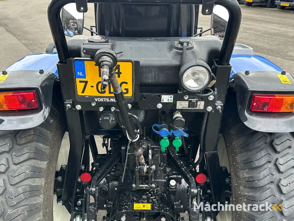 New Holland Boomer 55