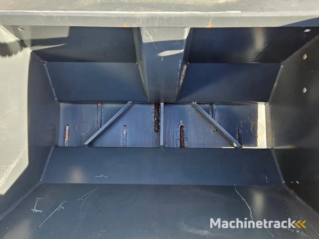 Avant 900 Zand- en zoutstrooier