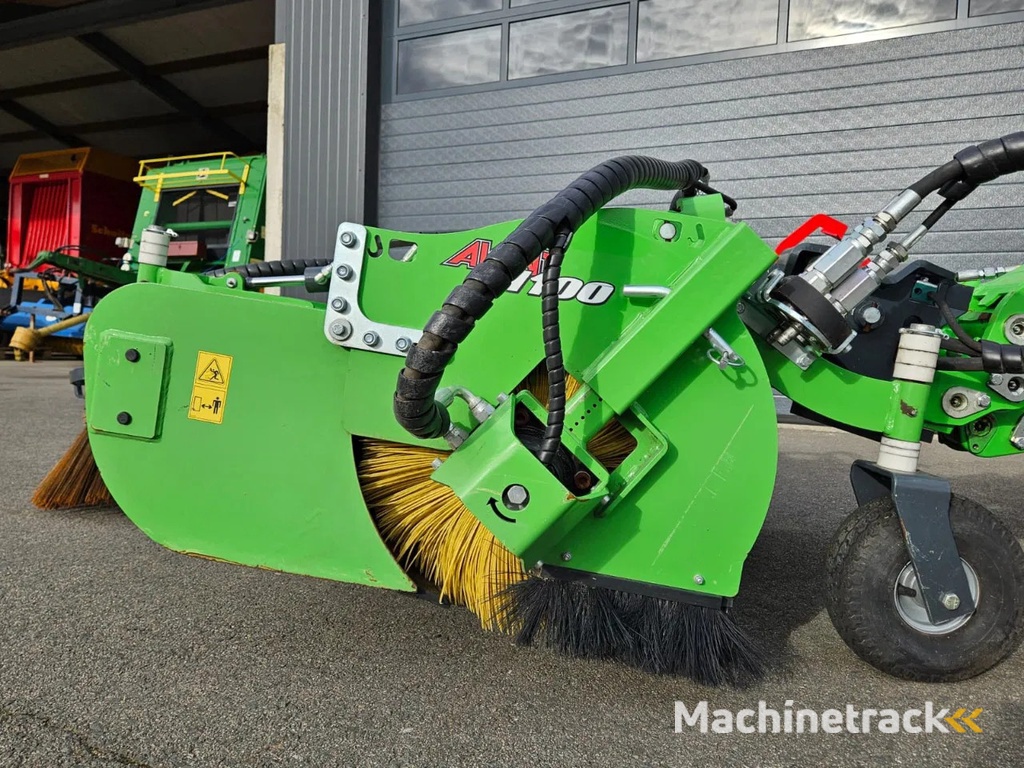 Avant Borstel met opvangbak 1100