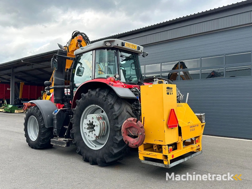 Massey Ferguson 6713S Dyna 6