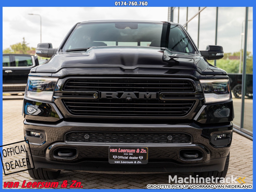 Dodge Ram Laramie Night | Pano | H&K | Tailgate doors |