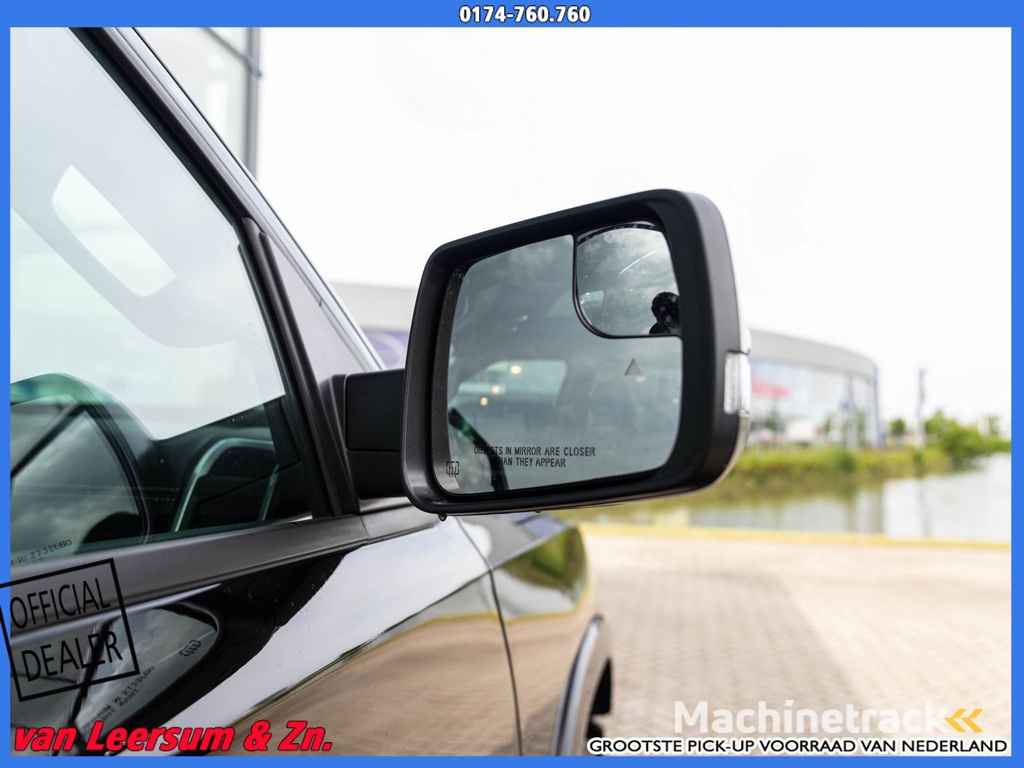 Dodge Ram Laramie Night | Pano | H&K | Tailgate doors |