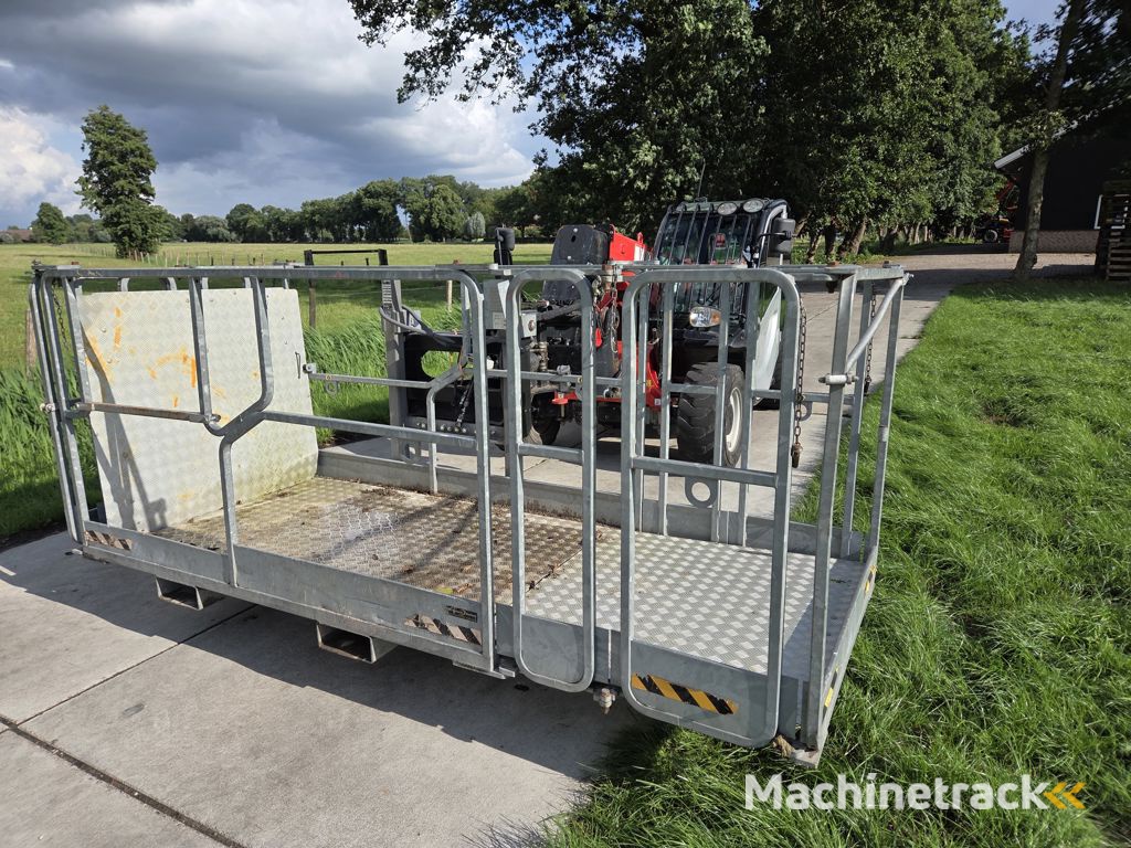 Manitou NAC225/4MT werkbak 365 kg