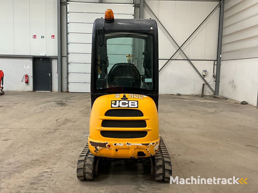 JCB 8018