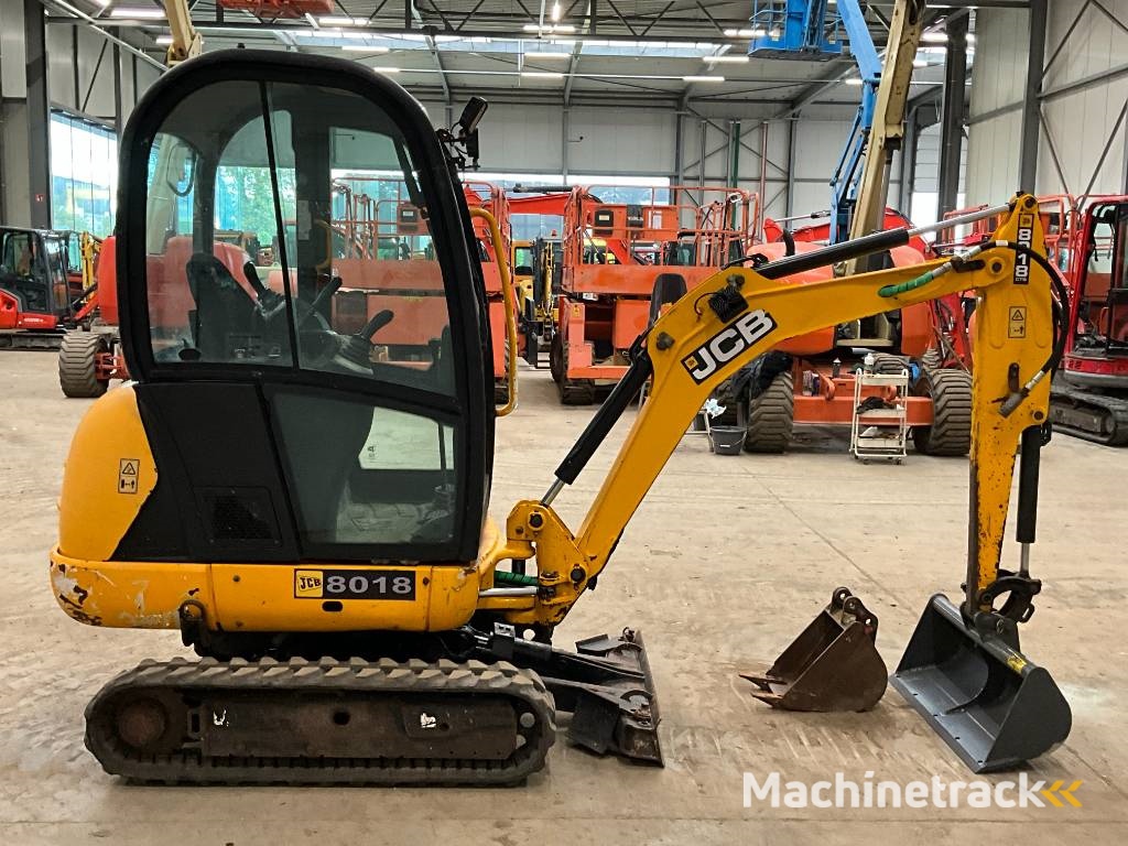 JCB 8018