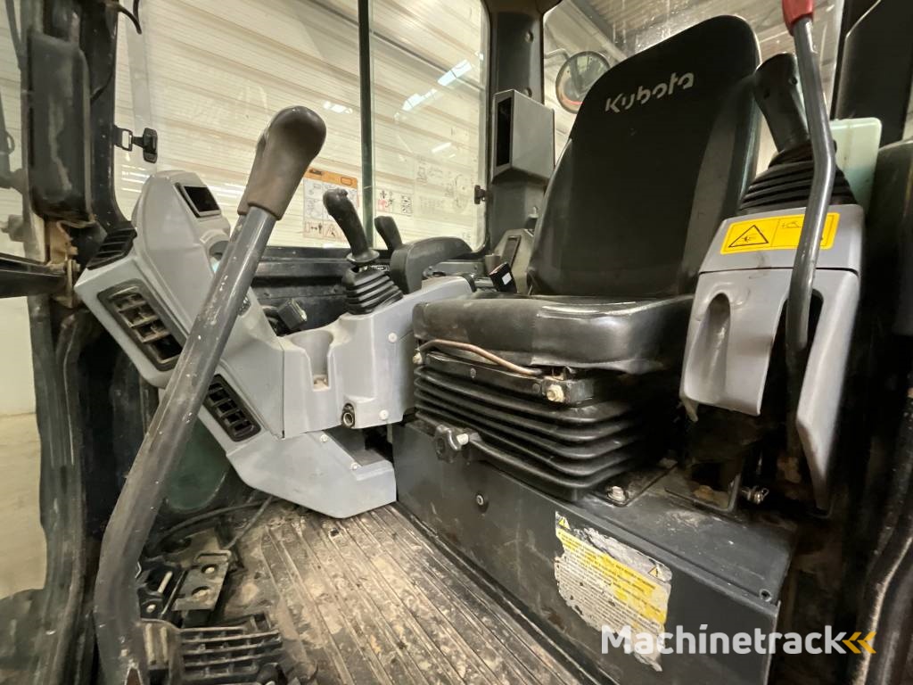 Kubota U 55-4