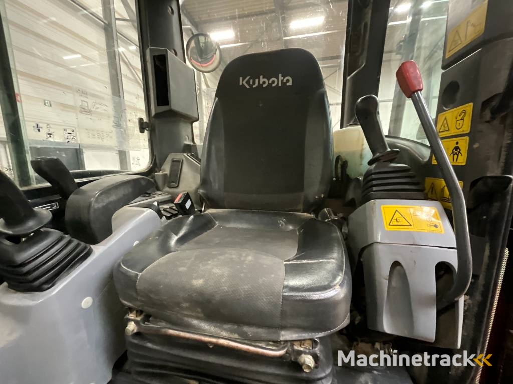 Kubota U 55-4