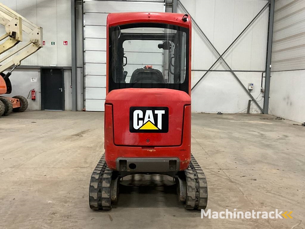CAT 302.4 D
