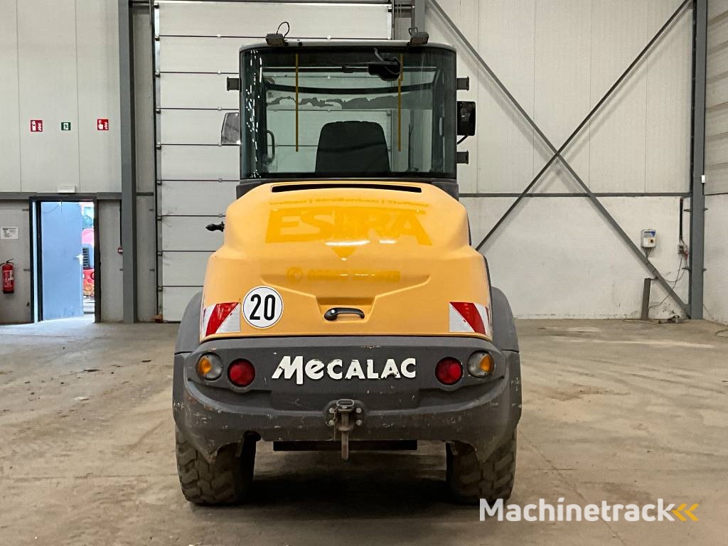 Mecalac AS 700