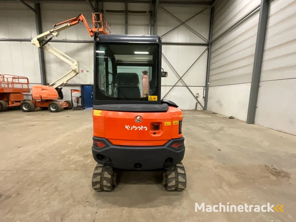 Kubota KX 027-4