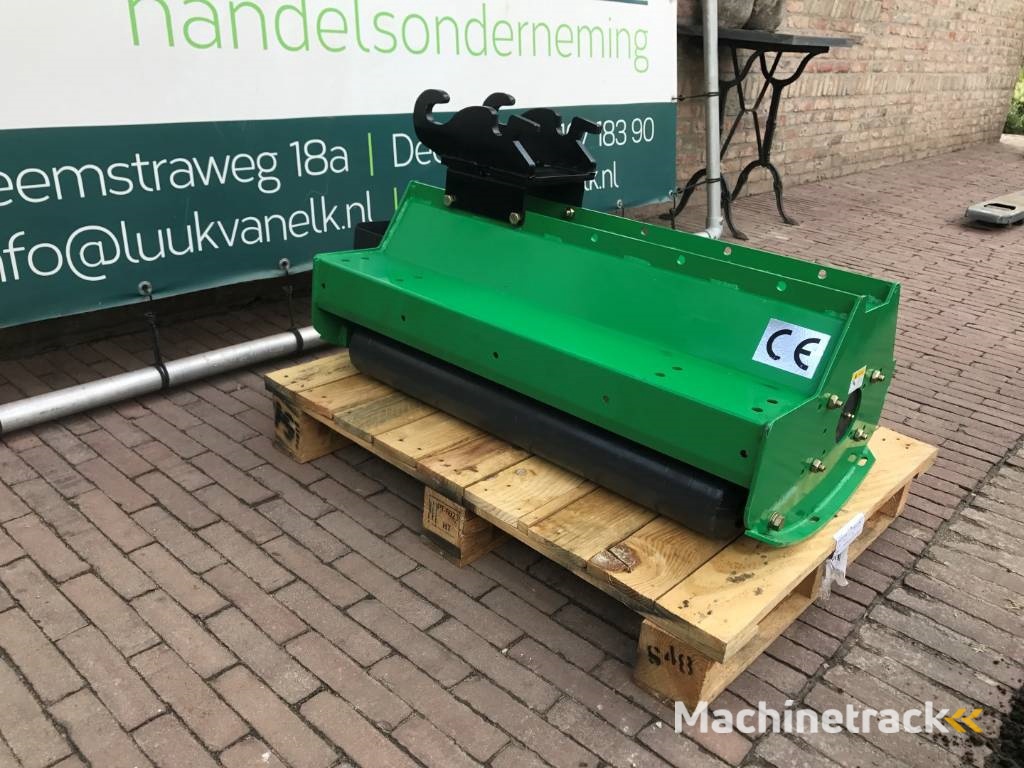Nieuwe Klepelmaaier AM80 voor Minigraver CW05 / CW