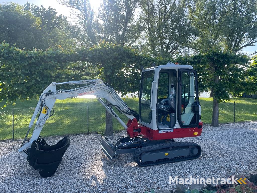 Takeuchi TB 225  Extra Minigraver / Mini Graver
