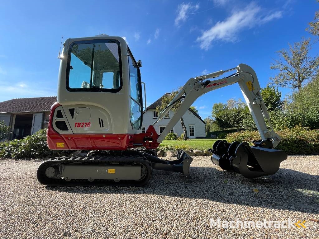 Takeuchi TB216 Minigraver / Mini graver