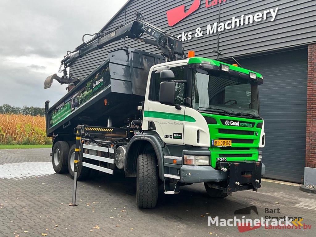 Scania P340CB6X6HHZ 6x6 Euro 4 manual transmission with 2-sided tipper and HIAB 122D-2 DUO crane OT5324