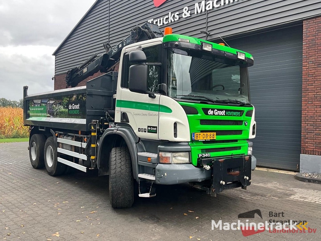 Scania P340CB6X6HHZ 6x6 Euro 4 manual transmission with 2-sided tipper and HIAB 122D-2 DUO crane OT5324