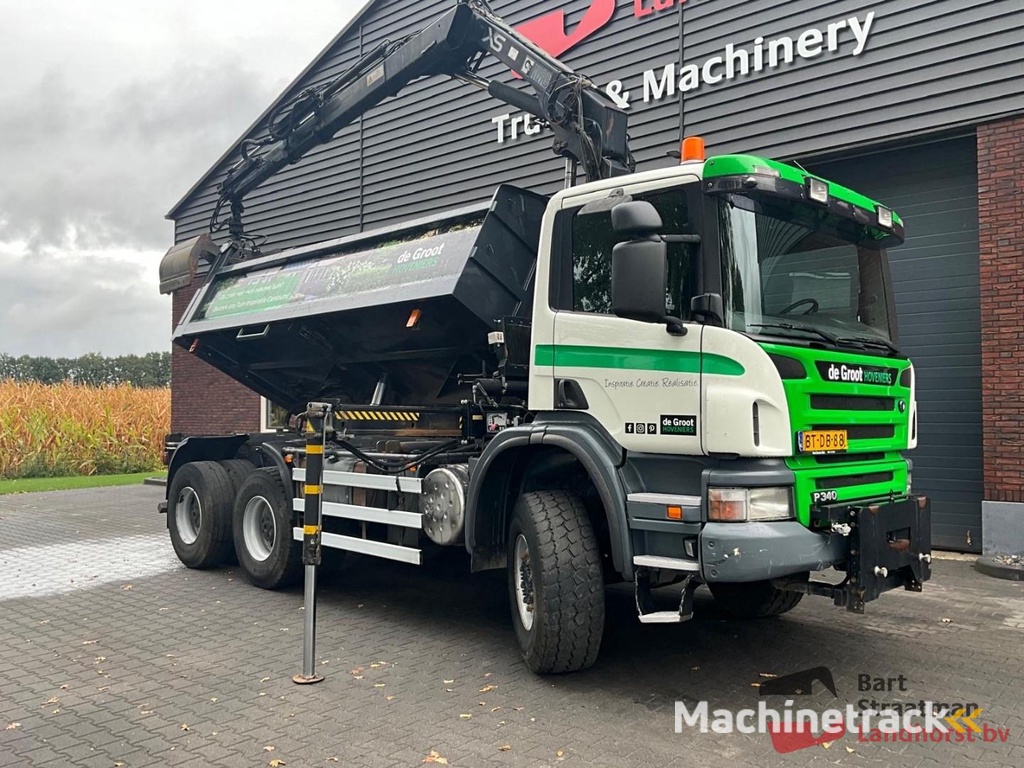 Scania P340CB6X6HHZ 6x6 Euro 4 manual transmission with 2-sided tipper and HIAB 122D-2 DUO crane OT5324