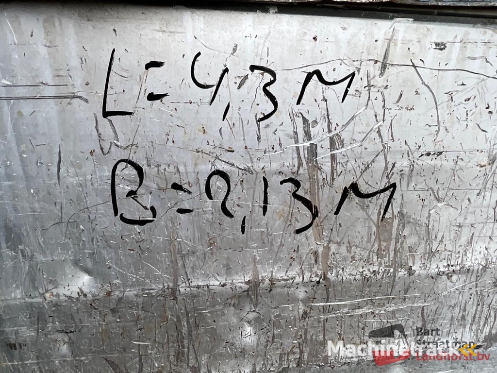 Volkswagen CRAFTER 2.0 TDI Euro 5 single cab open body double wheels BS1741