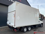 Minituur van Iveco 40C170 6x2 Euro 6 BE Clickstar met gesloten opbouw en laadklep BS1792