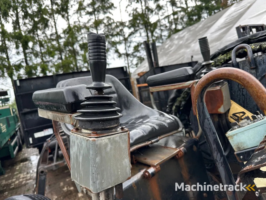 Hiab R 220-F2 joystick Steunpoten